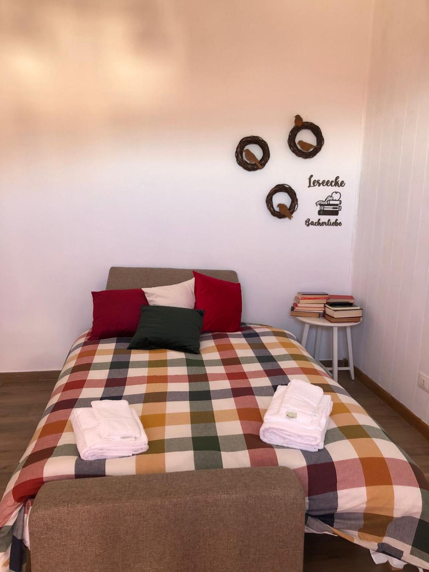 Rainbow In Salerno Apartment Extérieur photo